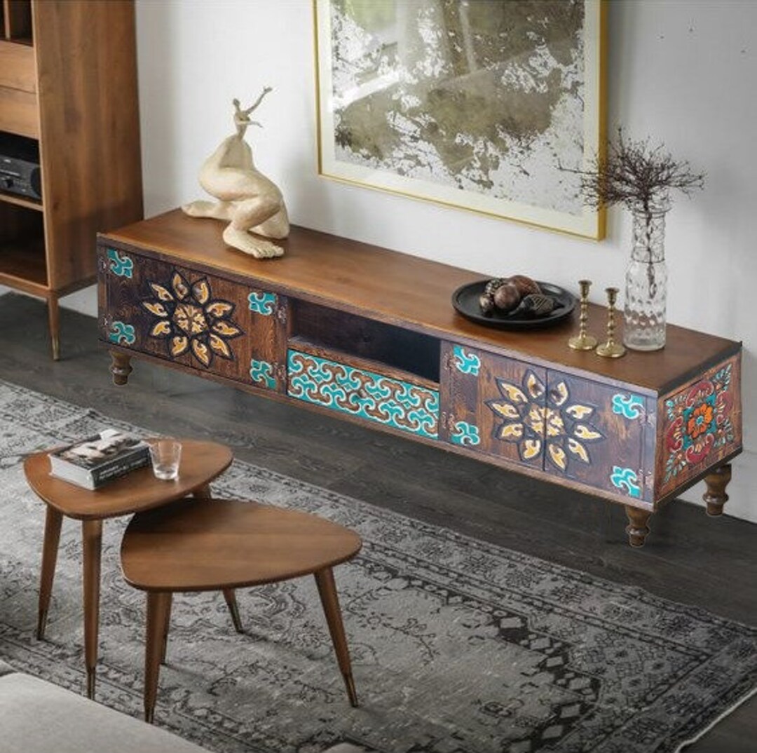 Hand Carved Solid TV Console/ Barn Wood Rustic Tv Stand/ Customized Tv