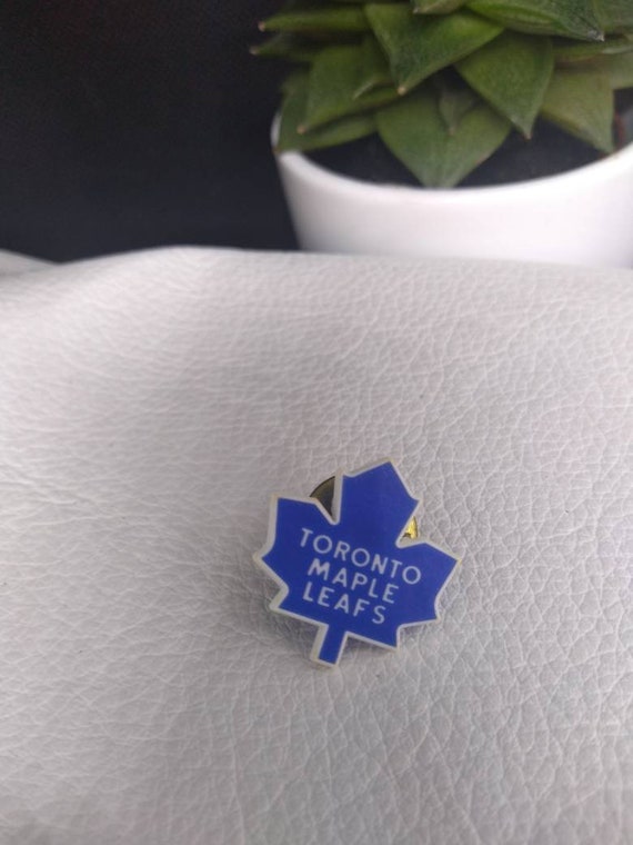 Toronto Blue Jays Lapel Pin Pinback antique 1992 … - image 2