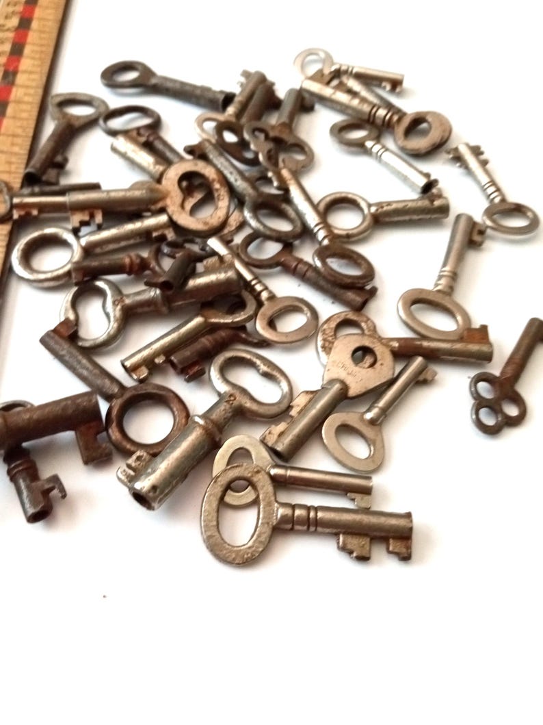 Vintage Mini Yale & Town type Skeleton Key Antique Solid Steel Authentic Victorian Lock Door Rustic Patina Made in England Collector Gift image 10