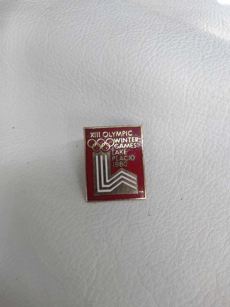 Lake Placid XIII New York NY Winter Games 1980 Antique Collector Pinback Push Pin Vintage sports Gift for Athletes Memorabilia Team USA art