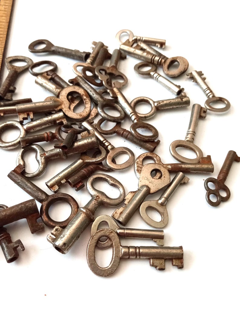 Vintage Mini Yale & Town type Skeleton Key Antique Solid Steel Authentic Victorian Lock Door Rustic Patina Made in England Collector Gift image 9