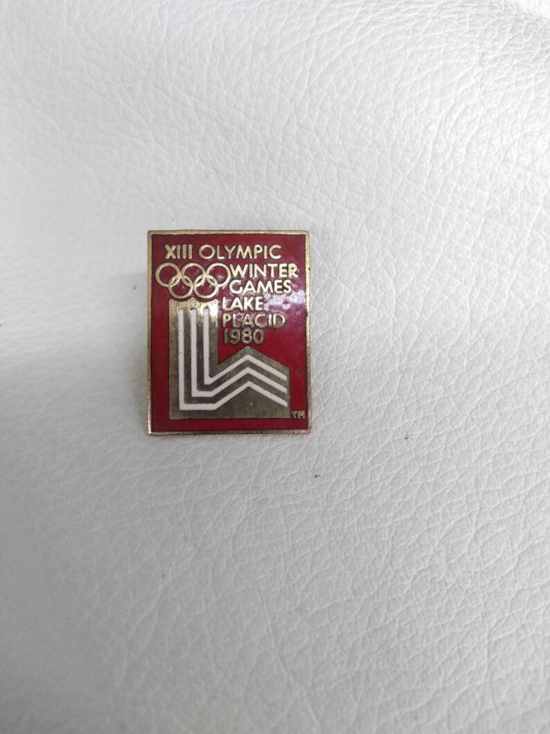 Lake Placid XIII New York NY Winter Games 1980 Antique Collector Pinback Push Pin Vintage sports Gift for Athletes Memorabilia Team USA art