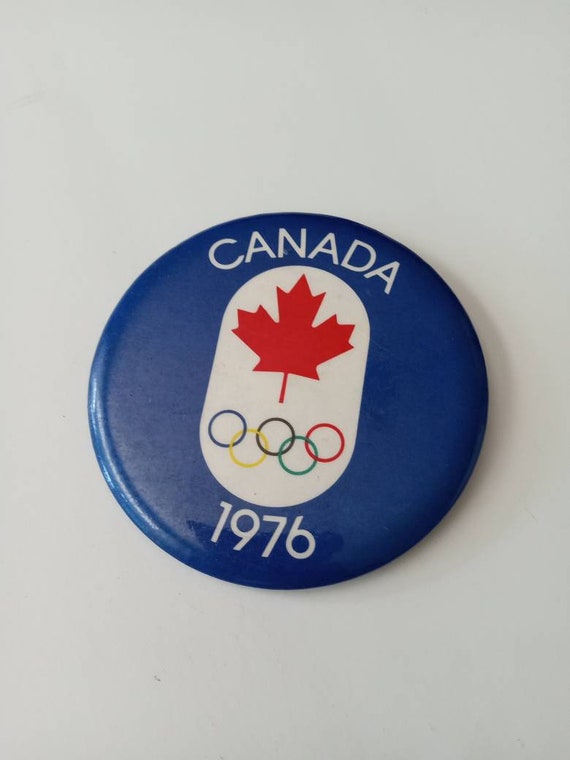 Large 1976 Montreal Olympic pinback pin Quebec Ca… - image 9