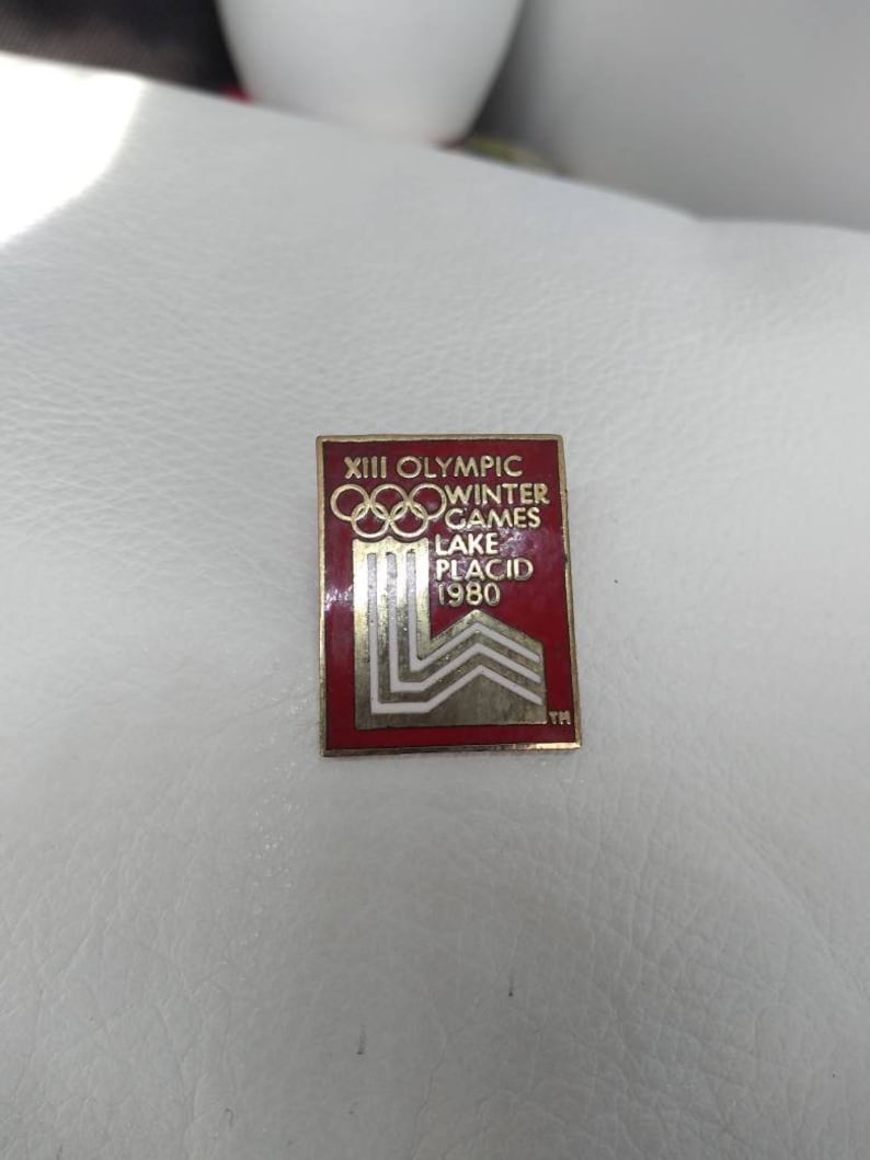 Lake Placid XIII New York NY Winter Games 1980 Antique Collector Pinback Push Pin Vintage sports Gift for Athletes Memorabilia Team USA art