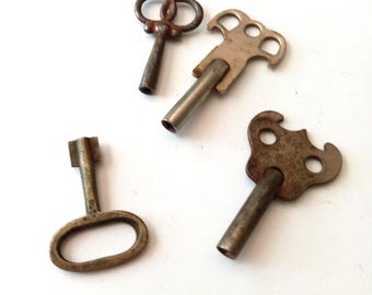 Vintage Wind-up Keys for Clocks type Skeleton Antique Solid Steel Authentic Victorian Lock Door Rustic Patina Made in England Collector Gift