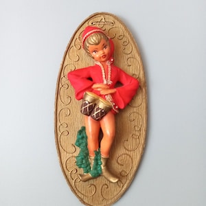 Hada musical roja, duende, yeso sobre lienzo, decoración de pared vintage, auténtica, estilo rústico de los años 50, ideal para coleccionistas de cocinas estilo cottagecore.