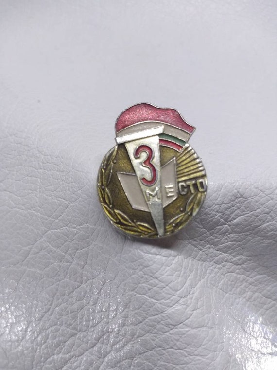 Torch Patriotic Soviet Russian Pin USSR Jewelry A… - image 3