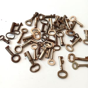 Vintage Mini Yale & Town type Skeleton Key Antique Solid Steel Authentic Victorian Lock Door Rustic Patina Made in England Collector Gift image 1