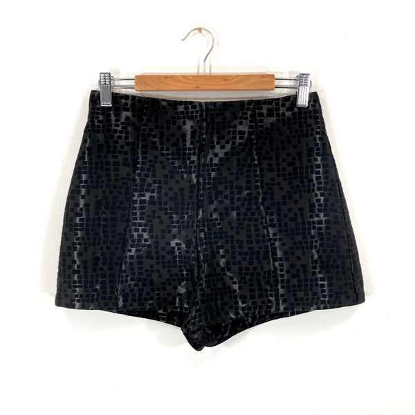 Smart Evening Shorts / River Island / Black / Squares / Abstract / Hot Pants / Modern Vintage / Size UK 8 / EUR 36