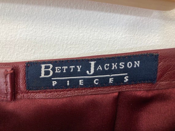 Leather Midi Skirt / Betty Jackson / Red / Leathe… - image 3