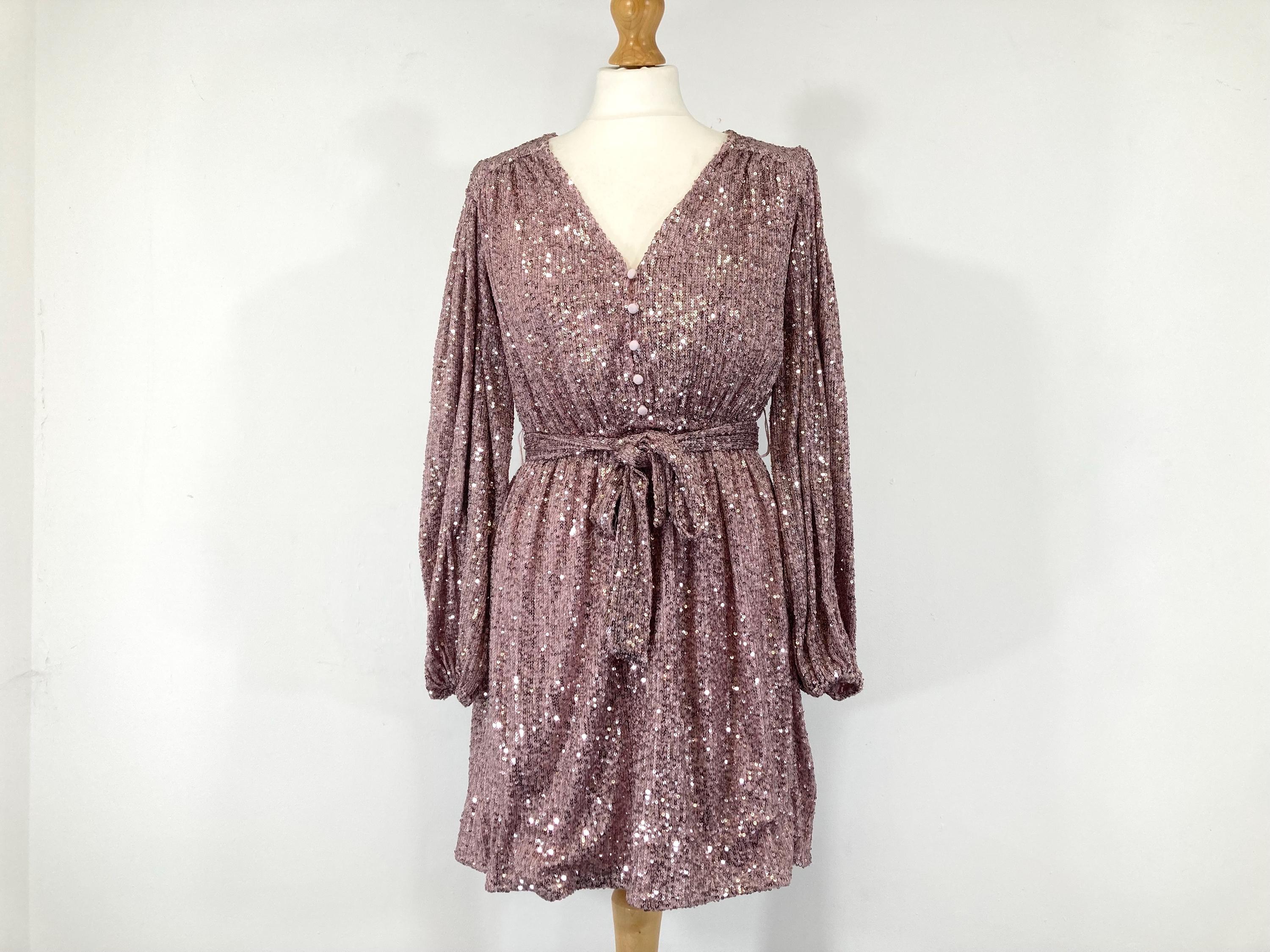 river island sequin dress This is the perfect holiday dress and it looks way more expensive than it is