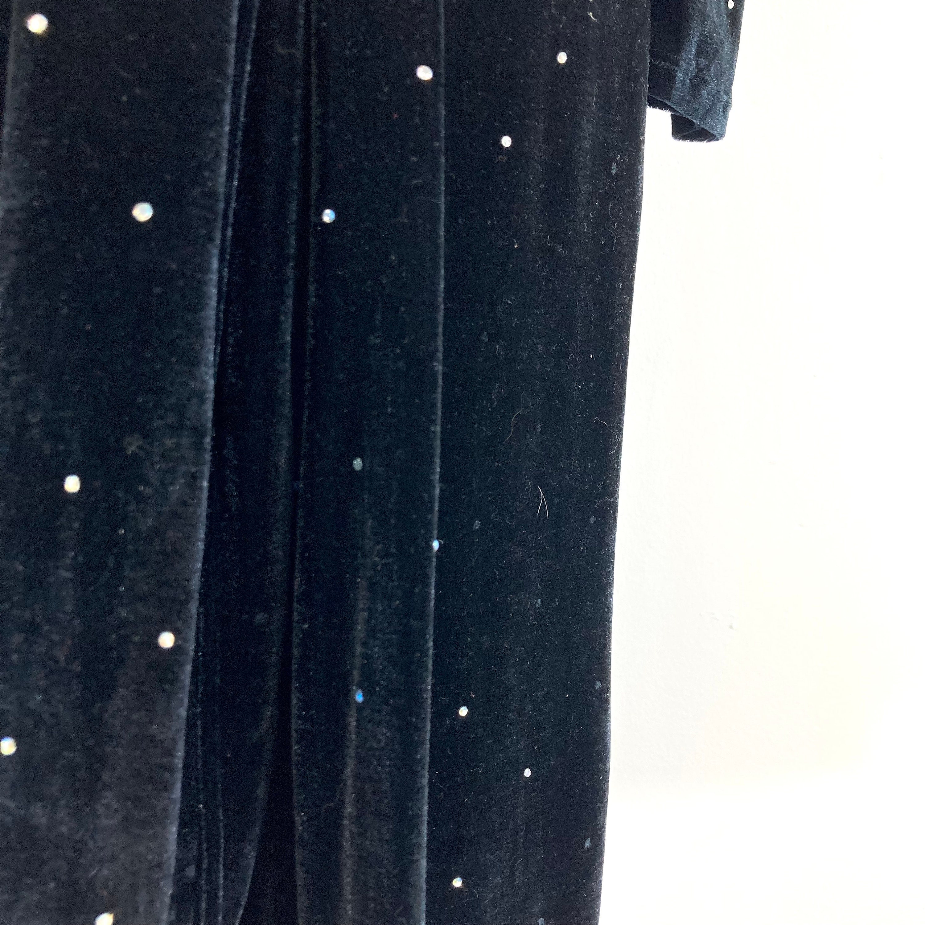 Rhinestone Velvet Dress / Zara / Blue / Beaded / Sequins / Modern Vintage / Size XS Rhinestone Velvet Dress / Zara / Blue / Beaded / Sequins / Modern Vintage / Size XS