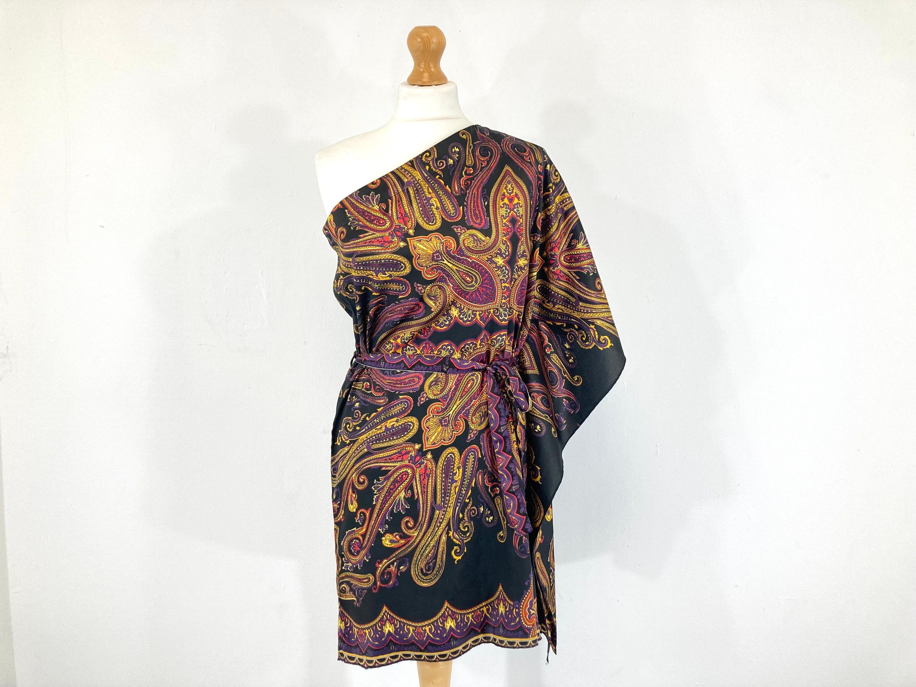 Abito monospalla River Island Nero Paisley Retro Vintage