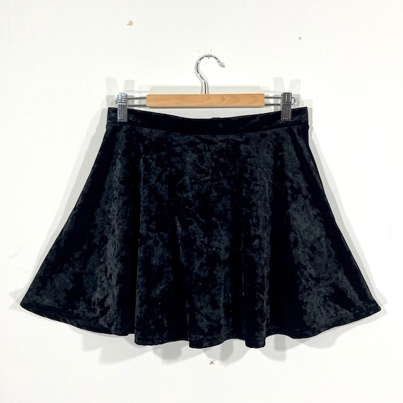 Crushed Velvet Skater Skirt / Topshop / Black / Mini Skirt