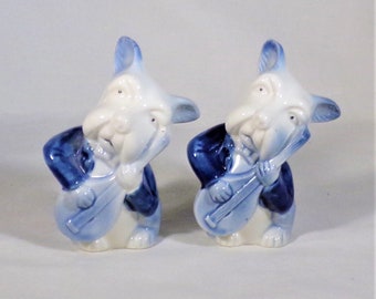 Dog Salt & Pepper Shakers Porcelain Ceramic Terriers Playing Mandolins Blue White Japan Vintage MCM Knick Knacks