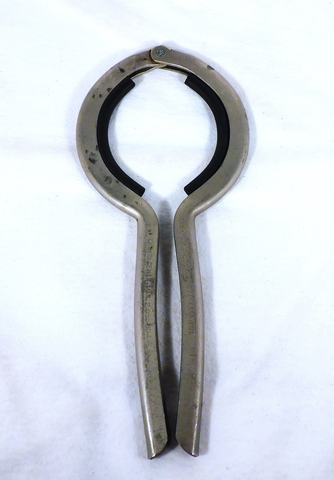 Gunnard Jar Wrench Metal Handles Hard Rubber Plier Type Grips 8 Long Vintage Kitchen Utensil