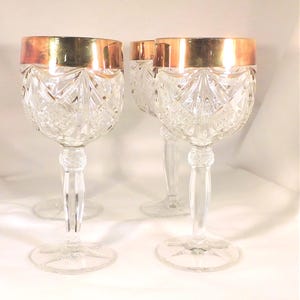 Goblets Set 4 Water Wide Gold Rimmed Banded Edged Diamond V Patterned Clear Glass Sides 6.5&quot; Tall 8 Oz Vintage 60s Party Wedding Drinkware
