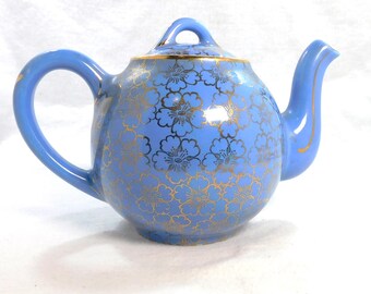 Vintage MCM Hall USA Teapot & Lid Light Blue French Shape Gold Flower Pattern 2 Cup Size 4&quot; Tall Clean White Ceramic Interior Kitchen Decor