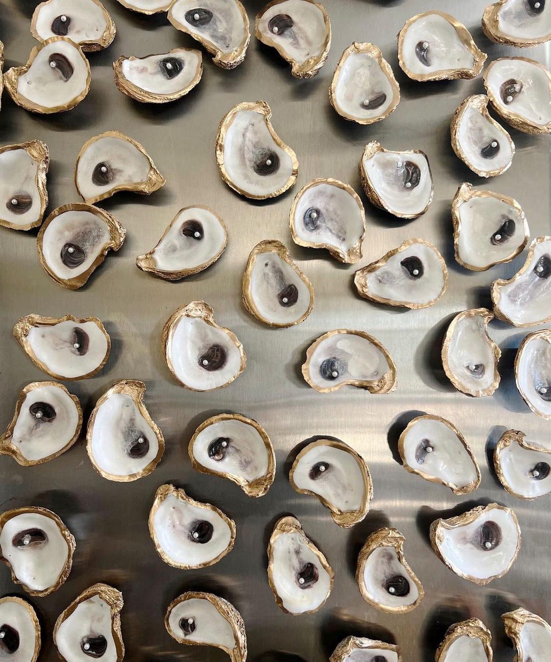 OYSTER SHELL - BLUE/WHITE MAGNETS (SET FOUR) main image 1