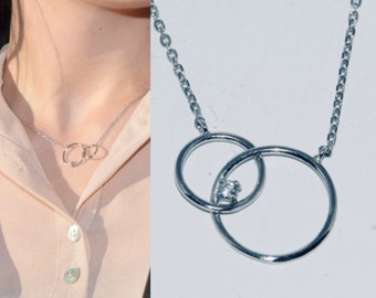 Delicate double circle necklace,Small silver necklace,Gift for her,Everyday silver necklace,Everyday jewellery.