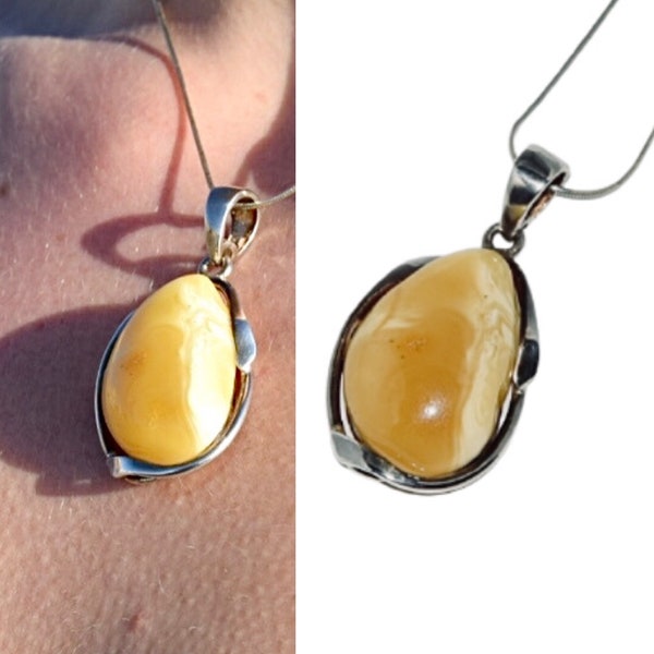 Natural amber pendant necklace,Butterscotch amber pendant necklace,Silver necklace with amber,Gift for her,Large amber pendant necklace.