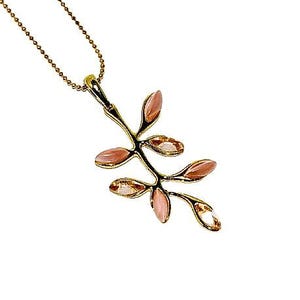 Genuine rose quartz pendant necklace,Natural rose quartz pendant necklace,Gold pendant with rose quartz,Leaf rose quartz pendant