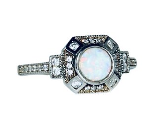 Stijlvolle ring van witte opaal, ring met witte opaal, zilveren ring met witte opaal, cadeau voor haar, opaalsieraden, geboortesteen oktober, prachtige opaalring.