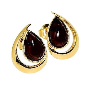 Natural amber stud earrings,Cherry amber stud earrings,Gold earrings with amber,Gift for her,Genuine Baltic amber,Everyday amber earrings.