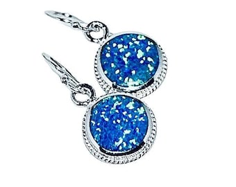 Livfulla blå opalörhängen, Opalörhängen, Present till henne, Silverörhängen med opal, Smycken med blå opal, Oktober månadssten.
