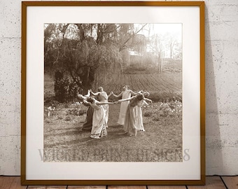 Circle of Witches Vintage Women Dancing By Moonlight, Witch Art, Wiccan Nature Goddess, Printable art, Instant download, Wicca home décor