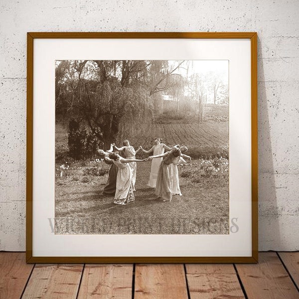 Circle of Witches Vintage Women Dancing By Moonlight, Witch Art, Wiccan Nature Goddess, Printable art, Instant download, Wicca home décor