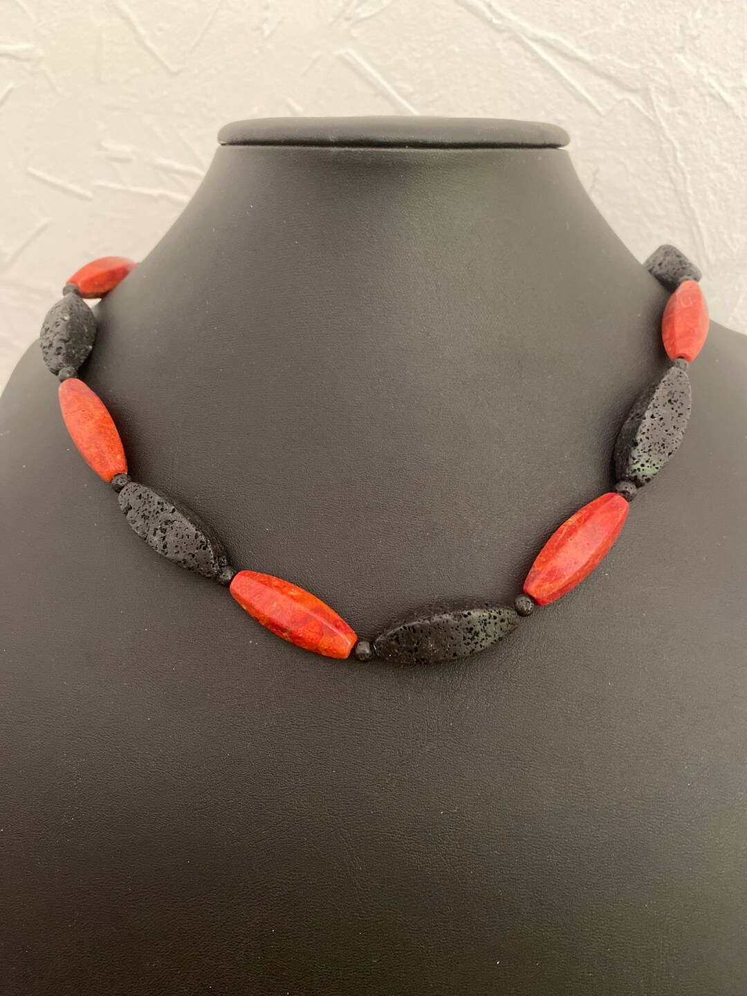 Necklace in Coral and Lava main image 1