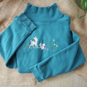 Green Embroidered Floral Forest Sweatshirt - Size Extra Small, Second Hand Forest Turtleneck, Thrifted Embroidery Enchanted Design