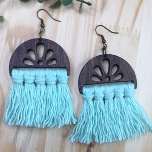 Mint Macrame Earrings || Macrame Earrings || Aqua Macrame Earrings