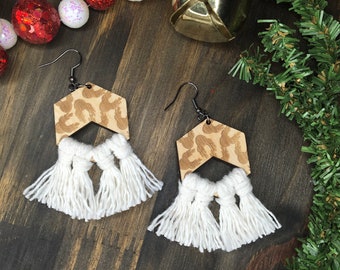 Poinsettia Macrame Earrings Macrame Earrings Holiday Macrame Earrings Christmas Macrame Earrings
