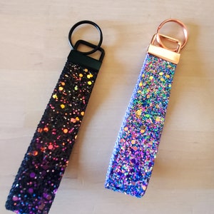 Glitter Wristlet Keychain / Sparkly Key Accessories / Sparkly Glam  Keychain / Glitter Backpack Accessories / Homemade Fashion Keychain