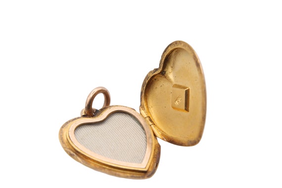 Antique Victorian 15ct Gold Pearl Heart Locket - image 3