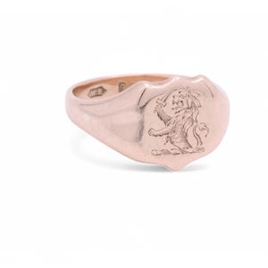 Antique 9ct Gold Intaglio Lion Crest Signet Ring, 1852