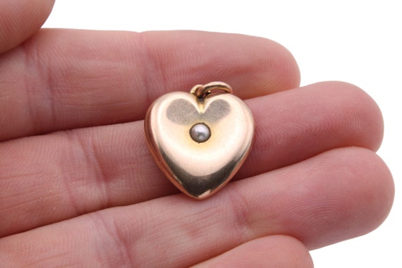 Antique Victorian 15ct Gold Pearl Heart Locket - image 4