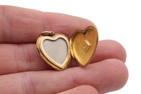 Antique Victorian 15ct Gold Pearl Heart Locket - image 9