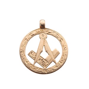 Antique 18ct Gold Masonic Pendant