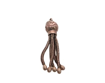 Colgante antiguo con borla de oro rosa de 9 quilates