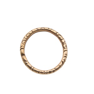 Antique Georgian 9ct Yellow Gold Oversized Chased Split Ring, 27mm Diameter