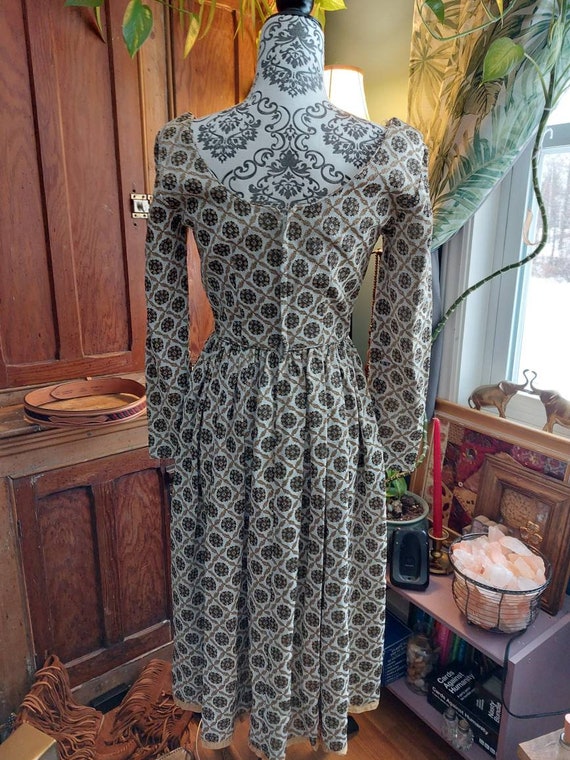 Gorgeous vintage dress, boatneck dress, scoop nec… - image 4