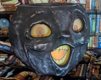 Calabaza de niño de coro estilo papel maché vintage iluminada JOL color negro 7"