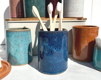 Handmade Speckled Ceramic Brush Holder: Colorful Bathroom Accessory, Makeup Brush, Toothbrush