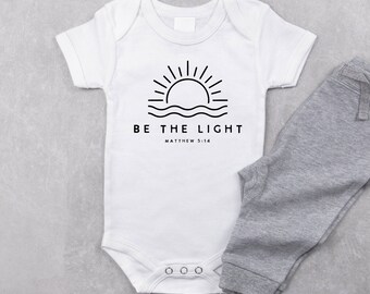 Wees de Light Custom Baby Bodysuit | Aangepaste baby- en peuterkleding | Aangepaste christelijke babykleding | Baby Shower Cadeau Ideeën