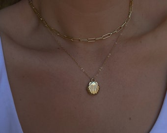 Double layered gold seashell necklace-shell necklace-dainty-summer beach jewelry-minimalist-seashell-dainty delicate