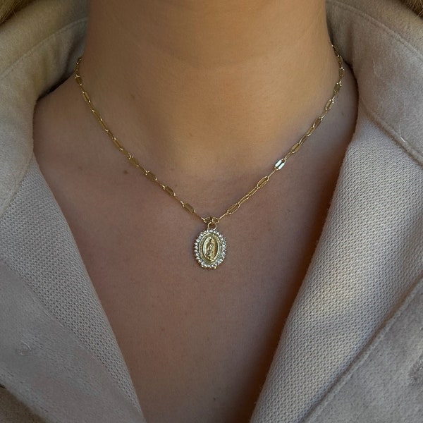 14k gold plated oval diamond pendant- dainty lip chain necklace- Faith jewelry for her-Stacking statement choker-Medallion round charm