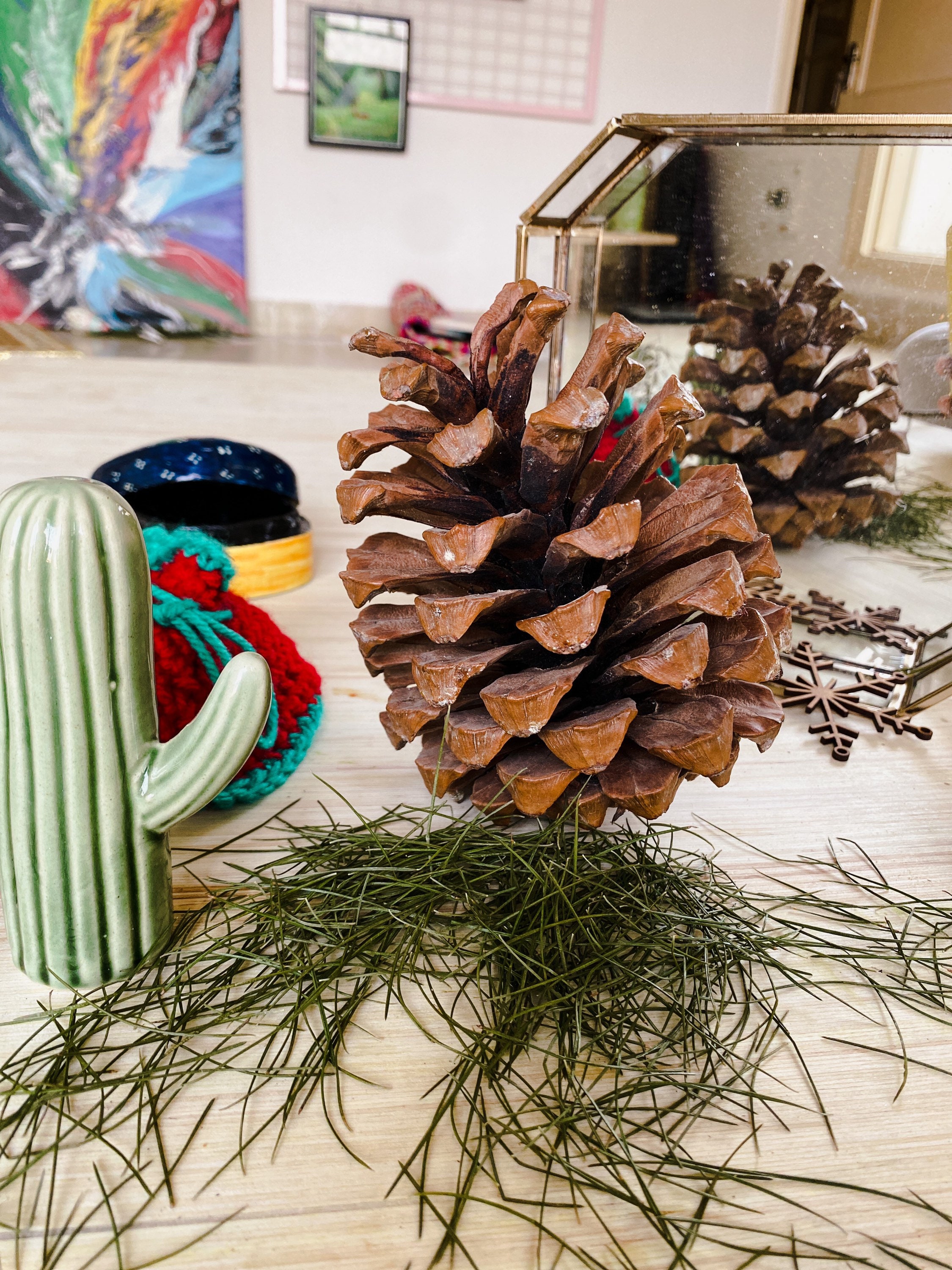  40 Pcs Christmas Pine Cones, Natural Small PineCones for  Decorating, Pine Cone Ornaments with Hanging Strings for Crafts Wreath  Garlands DIY Gift Tag Christmas Tree Wedding Decor : Home & Kitchen